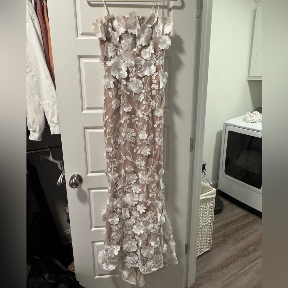 Elliatt Tiana Strapless Dress